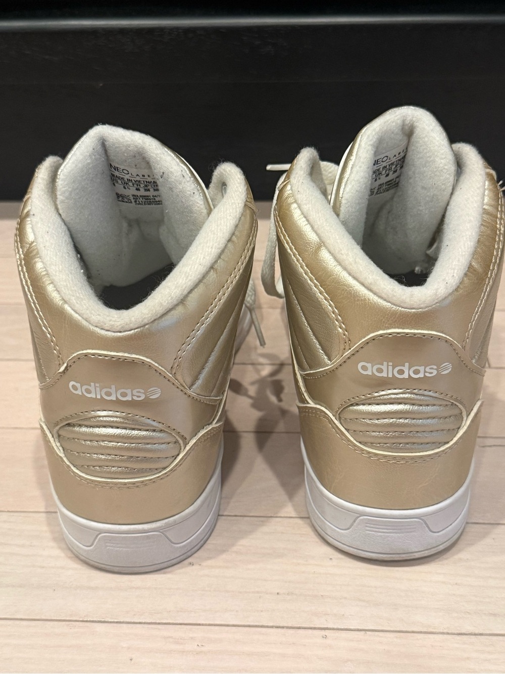 Vintage Y2K Adidas Gold Metallic High Top Sneakers ✨ - Picture 4 of 6